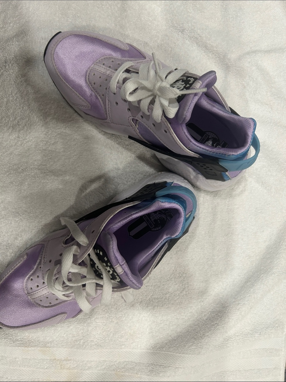 Nike Women's Lavender and Light Blue Lace-Up Sneakers